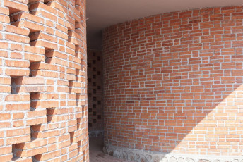 detail-of-brick-wall-1