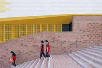 stairs-in-red-bricks