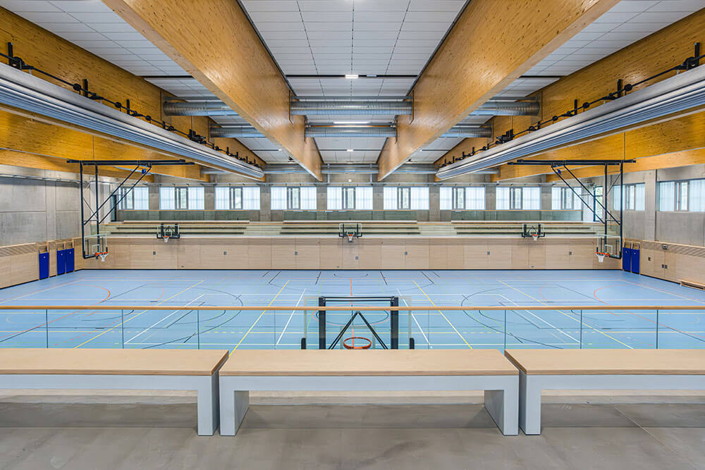 1000px_Schnittger Architekten - Sporthalle Schönberg Innen 6-25 - Final -29
