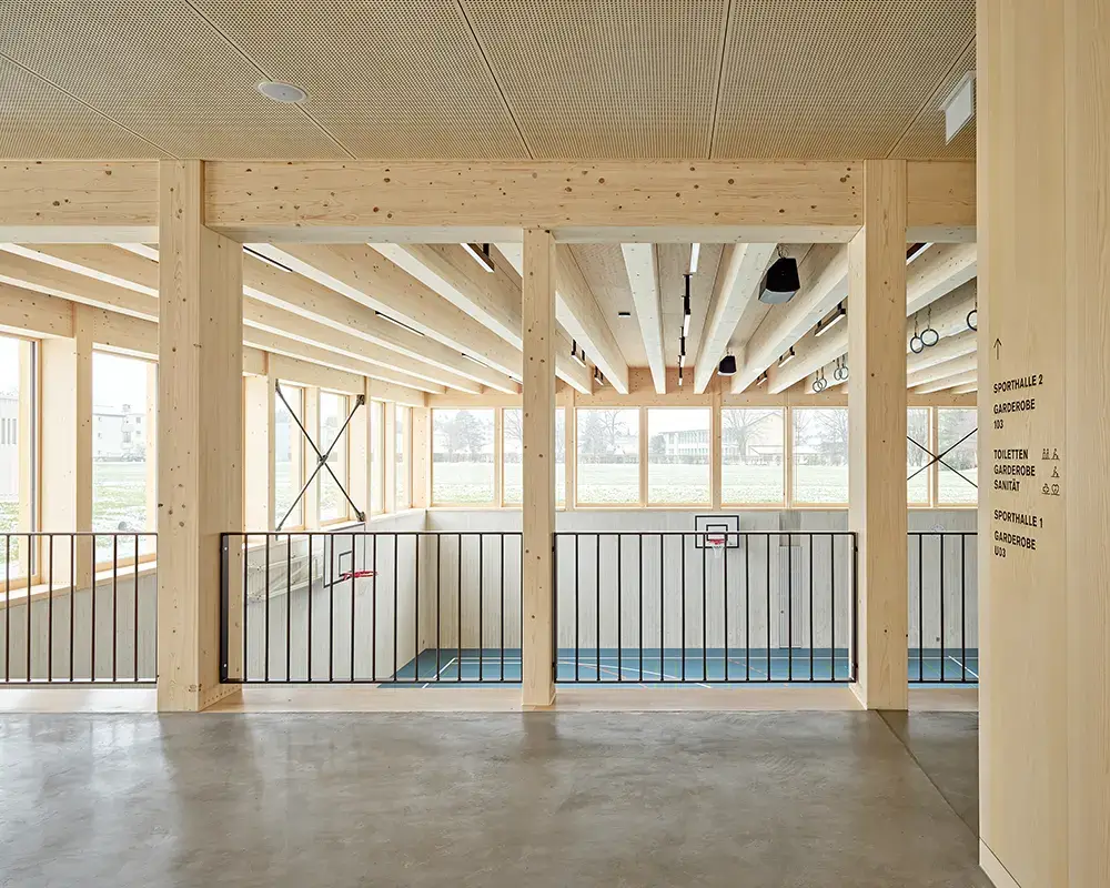 1000px_04_kit_sporthallen_bzt_ff_Foyer_RolandBernath