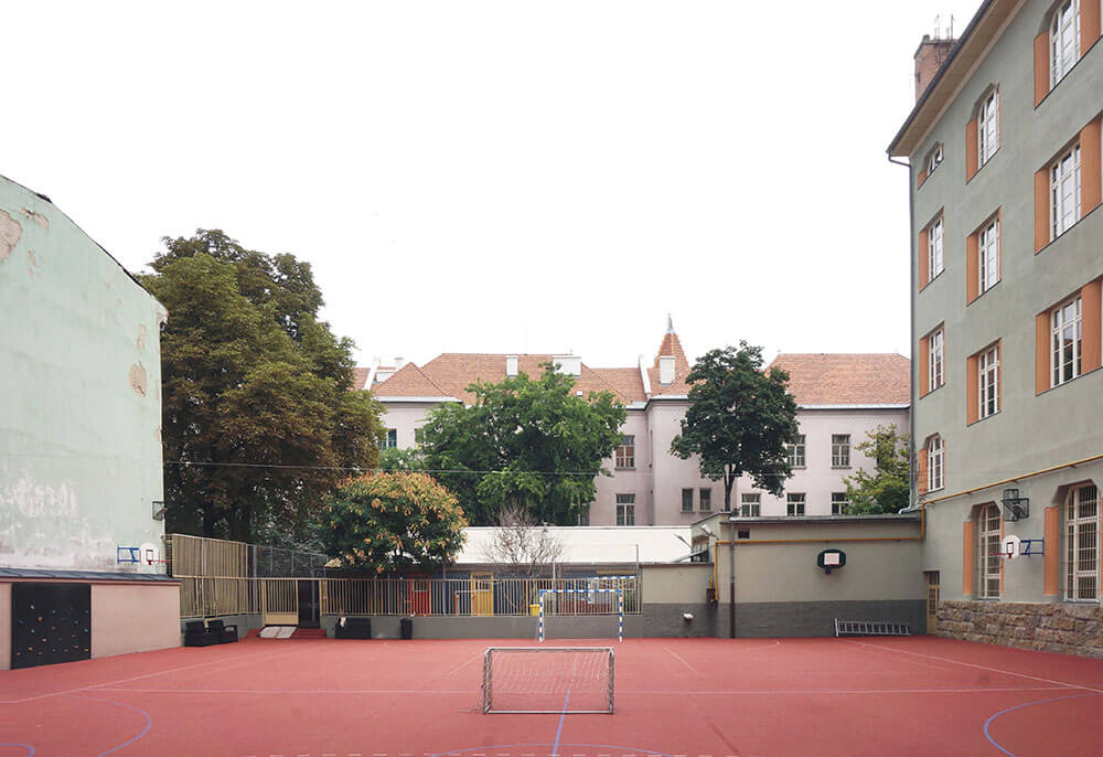 1000px_VN_04 Bajza Vertical Playgarden - The School Yard