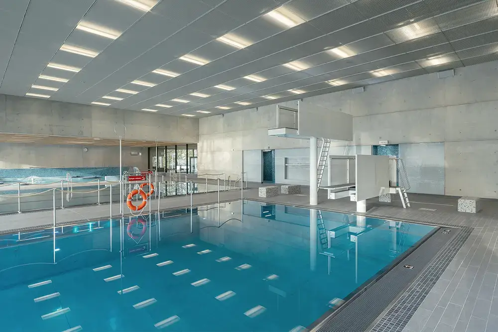 1000px_17_SKB_Felix-Meyer_Sprungbecken